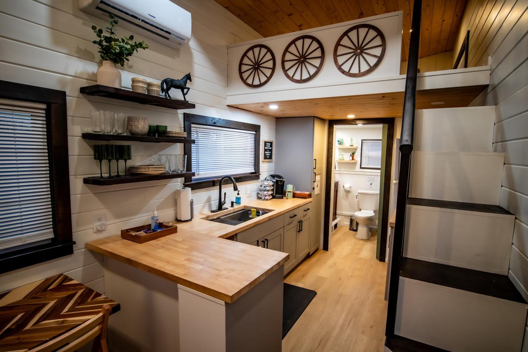 Unique Tiny Home Minutes From Downtown Ellensburg Exterior photo